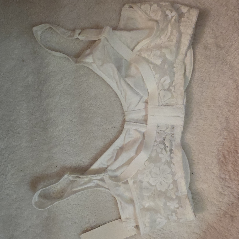 Fruit of the Loom Floral Lace Bra - White - Picture 2 of 4